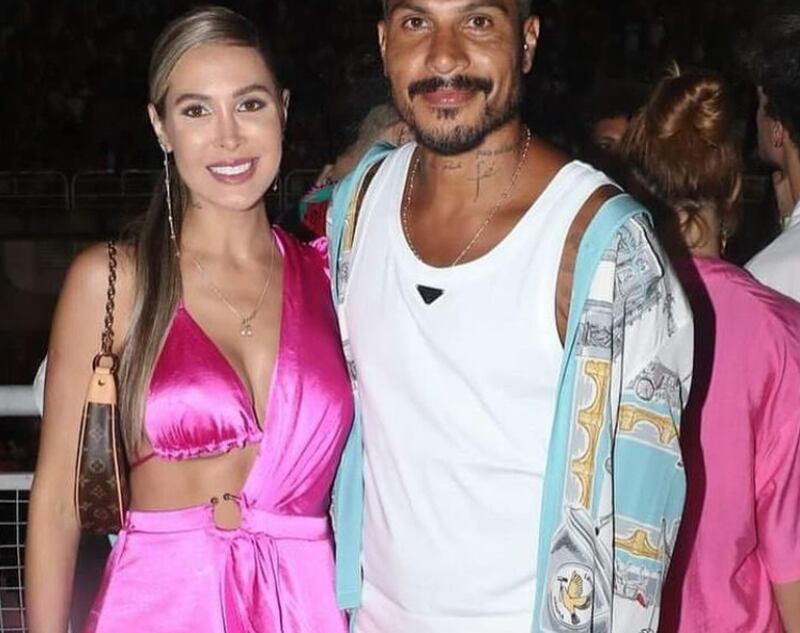 Ana Paula Consorte y Paolo Guerrero disfrutan del Carnaval de Río de Janeiro.