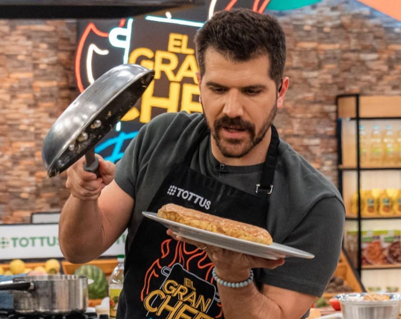 José Peláez se atrevió a cocinar en El Gran Chef Famosos.