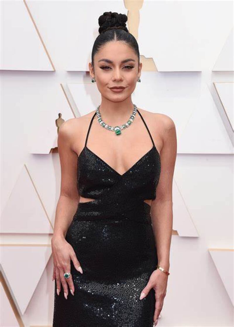 Vanessa Hudgens dejó a todos enamorados de su outfit en los premios Oscar