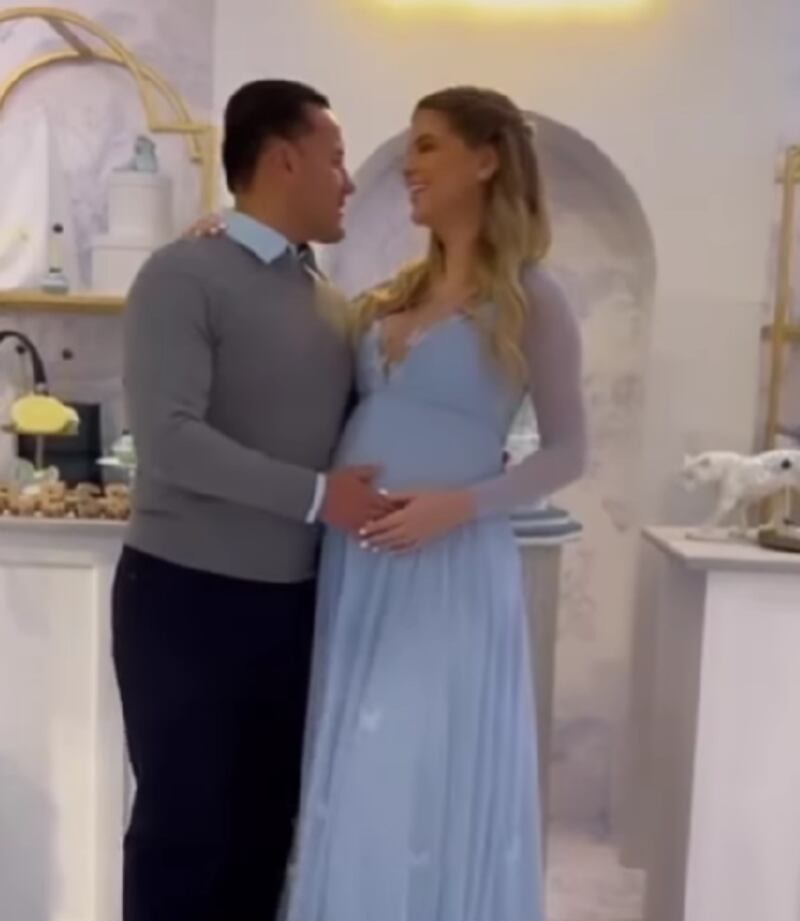 Brunella Horna celebró baby shower de su primer hijo con Richard Acuña