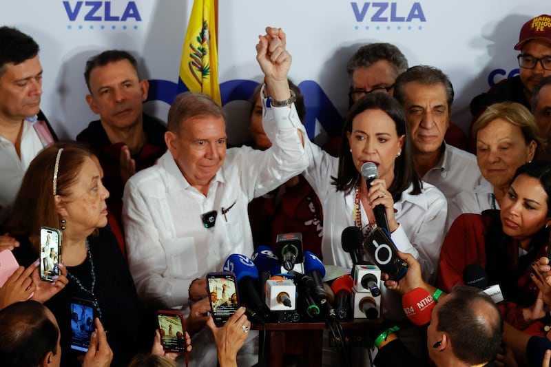 María Corina Machado dice que el "nuevo presidente electo" es Edmundo González Urrutia