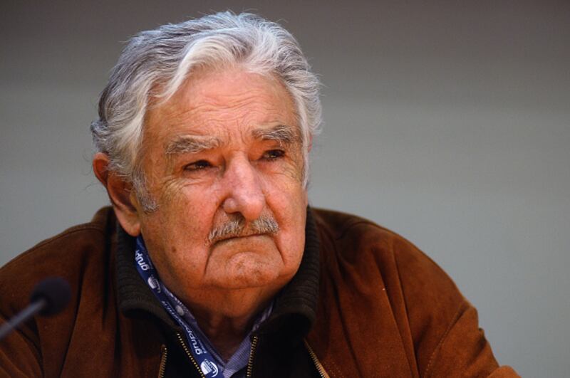 Pepe Mujica: “tengo un tumor en el esófago”.