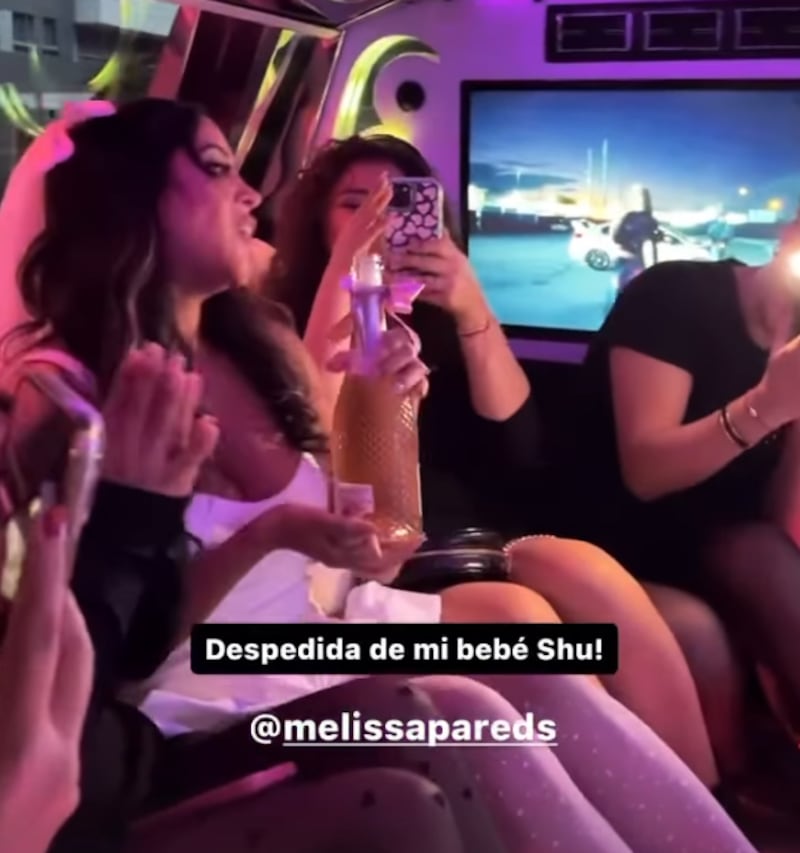 Melissa Paredes celebró su despedida de soltera.