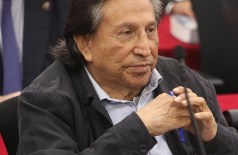 Expresidente de Perú Alejandro Toledo fue sentenciado a 20 años y 6 meses de prisión por los delitos de colusión y lavado de activos.