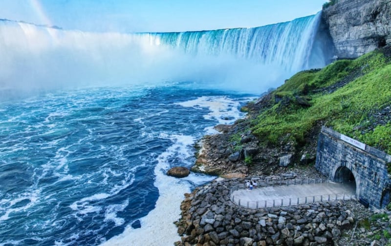 Desde el 1 de julio del 2022 se puede visitar el impresionante tunel dentro de las Cataratas del Niágara