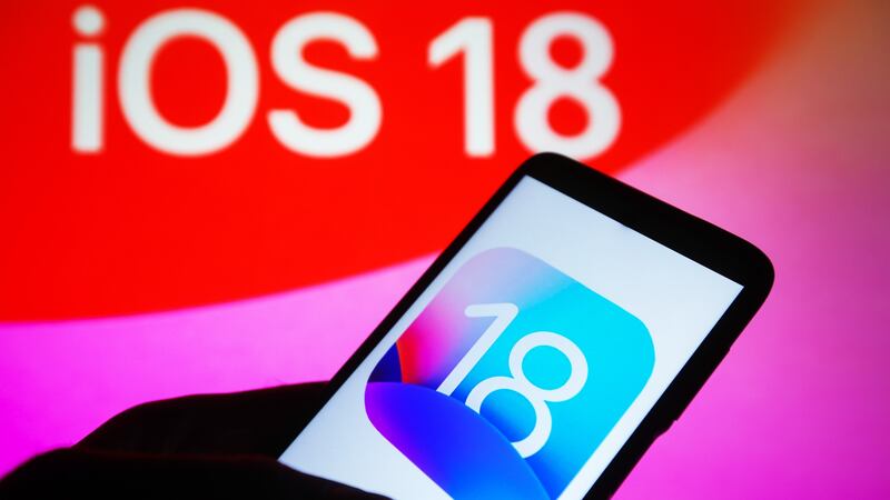 Parece que el uso de funciones de Inteligencia Artificial será una de las tantas innovaciones que se integrarán al iPhone con iOS 18.