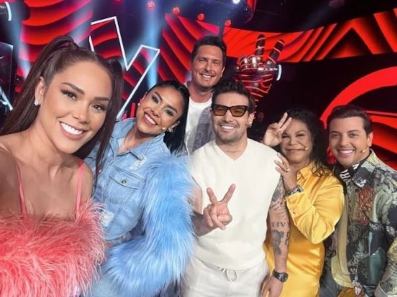 El jurado y los presentadores de La Voz Kids