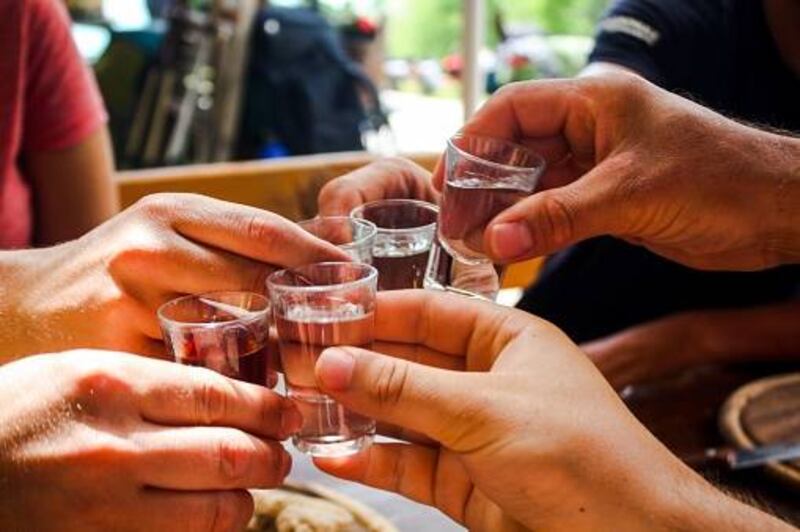 Bebidas alcohólicas: Profeco alerta por marcas que no cumplen