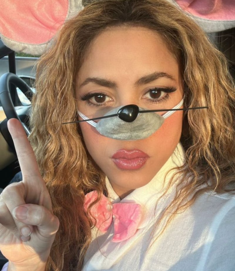 Shakira presume su disfraz de Halloween.