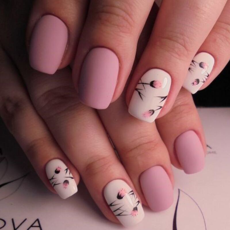 La delicadeza caracteriza este estilo de manicure