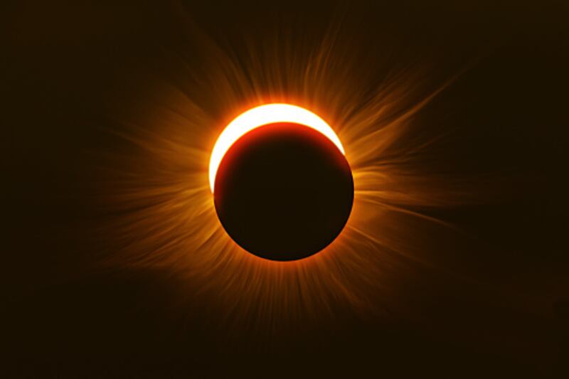 La teoría sobre el eclipse solar que alerta a las redes