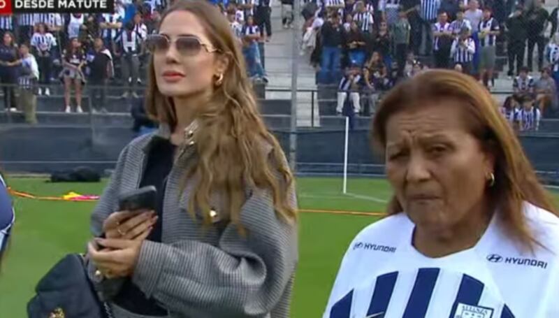 Presentación de Paolo Guerrero en Alianza Lima.