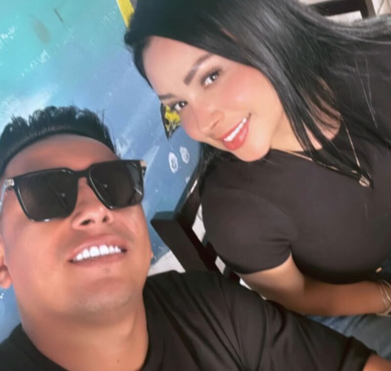 Pamela Franco entre emojis de corazones: la romántica postal junto a Christian Cueva