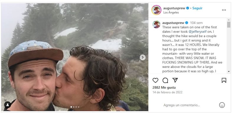 Augustus Prew junto a su esposo, Jeffery Self