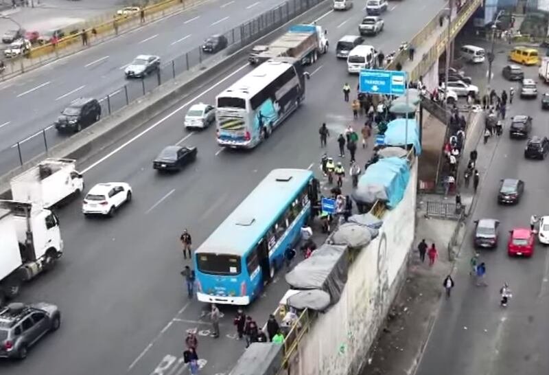 Perú: Transportistas anunciaron nuevo paro este 23 de octubre en reclamo a la inseguridad.